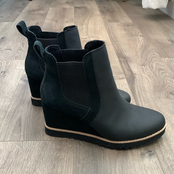 Toms Shoes - Toms Kelsey Wedge Bootie